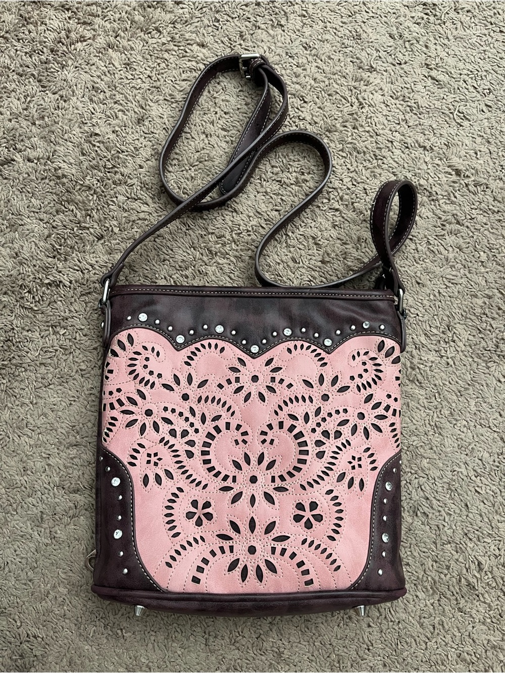 Western Laser-Cut Conceal Carry Crossbody Bag - Picture 1 of 11